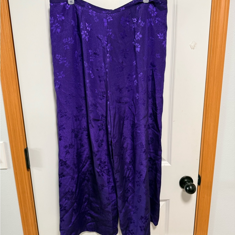 Vietnamese traditional aodai purple dragonfly, pants included set. - Picture 6 of 8